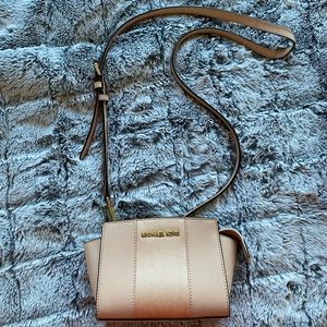 Light Pink Michael Kors Crossbody